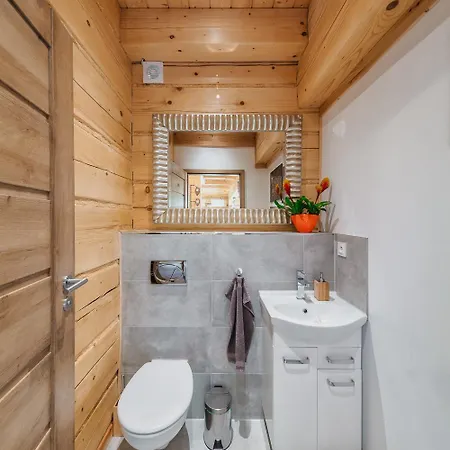 Lesny Zakatek Jurkow Σπίτι διακοπών